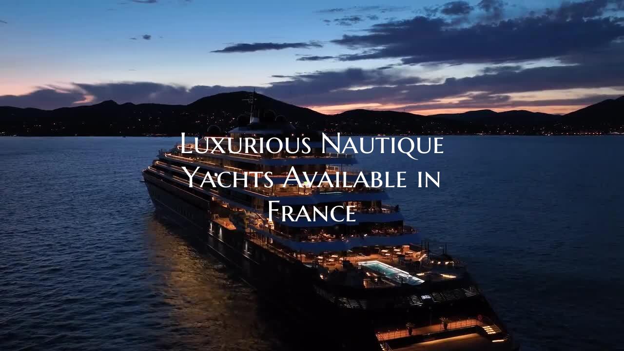 Luxurious Nautique Yachts Av...